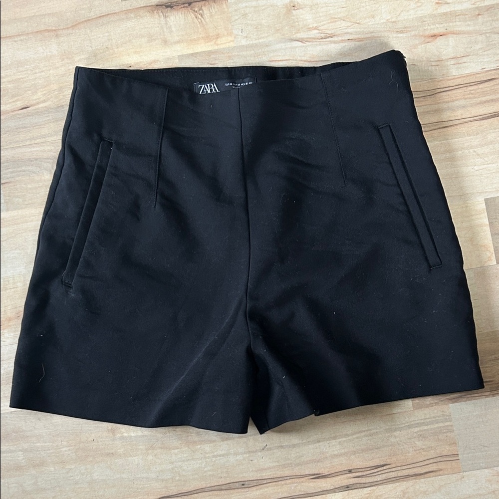 Zara Women's Elegant Black High Waist Shorts
